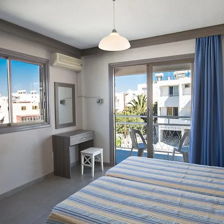 Komfortable Mit Balkon Ayia Napa